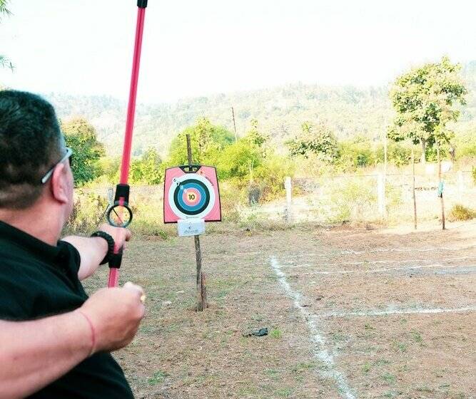 호텔 Moustache Kamp Kalakund