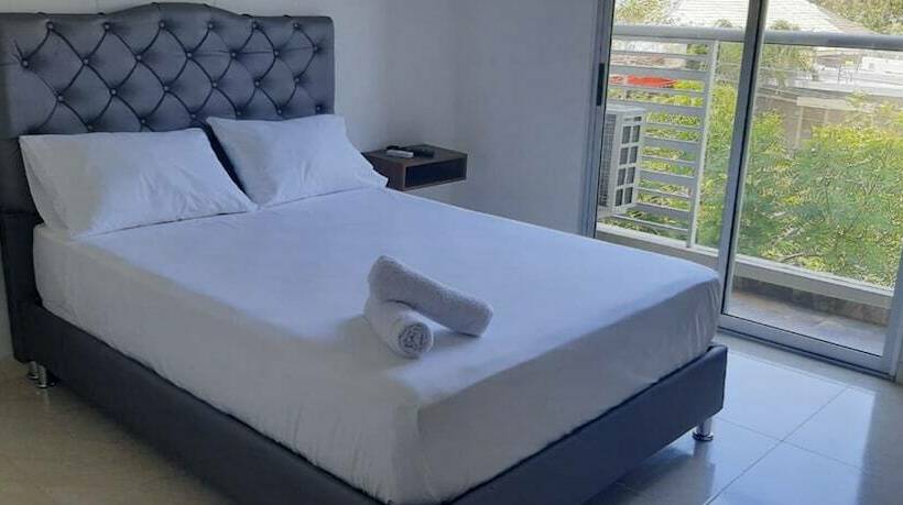 هتل Plaza De Angel  74