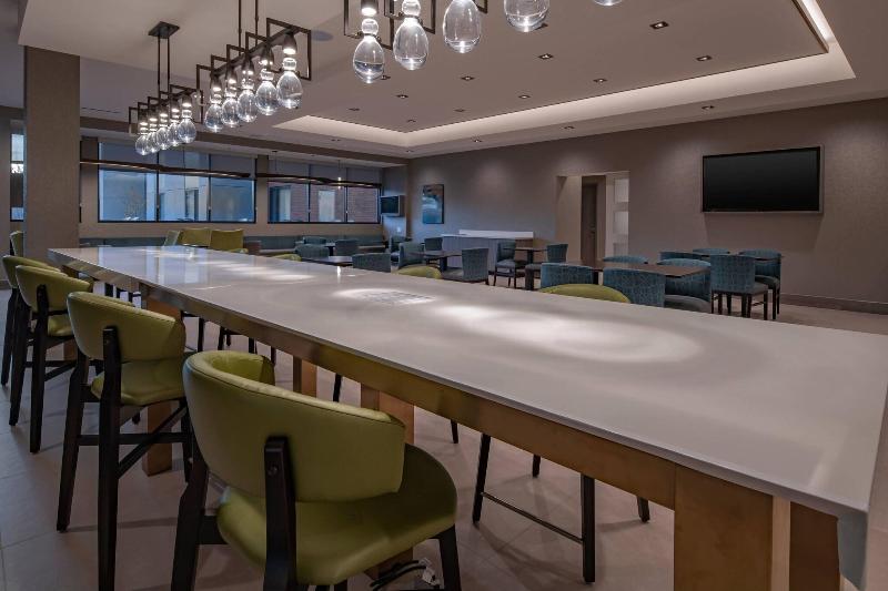 Отель Springhill Suites By Marriott Wrentham Plainville