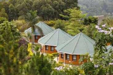 هتل Top Of The World Lodge