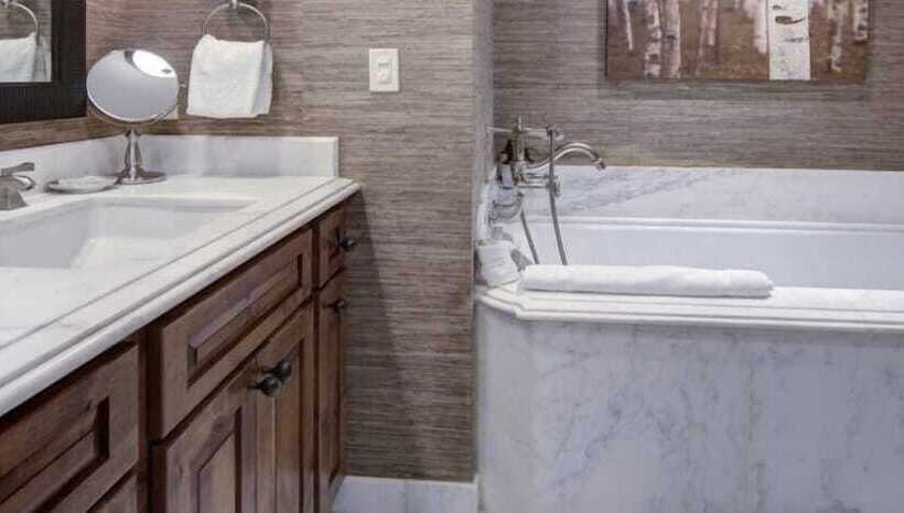 Отель Vail Ritz Carlton 2 Bed