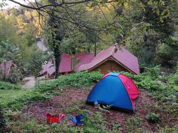 هتل Yesil Dus Vadisi Bungalow Restoran