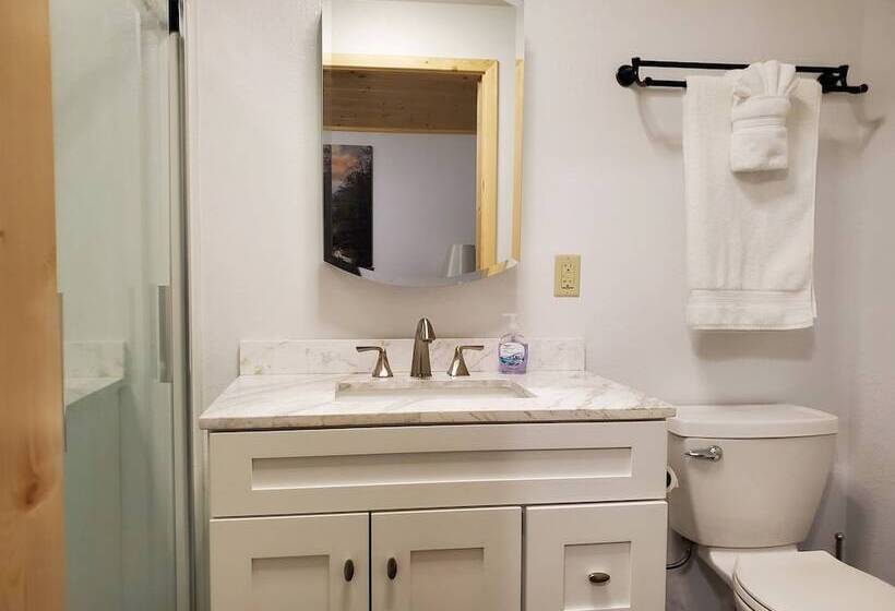מוטל Delta Accommodations Alaska Country Inn