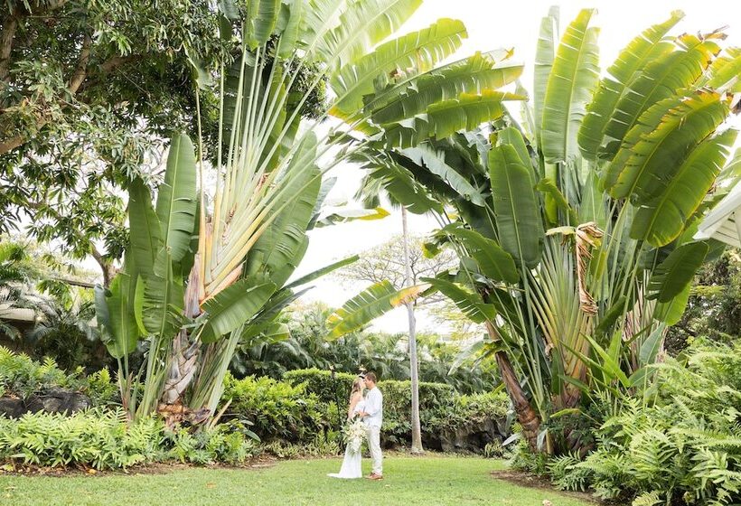Outrigger Kona Resort And Spa