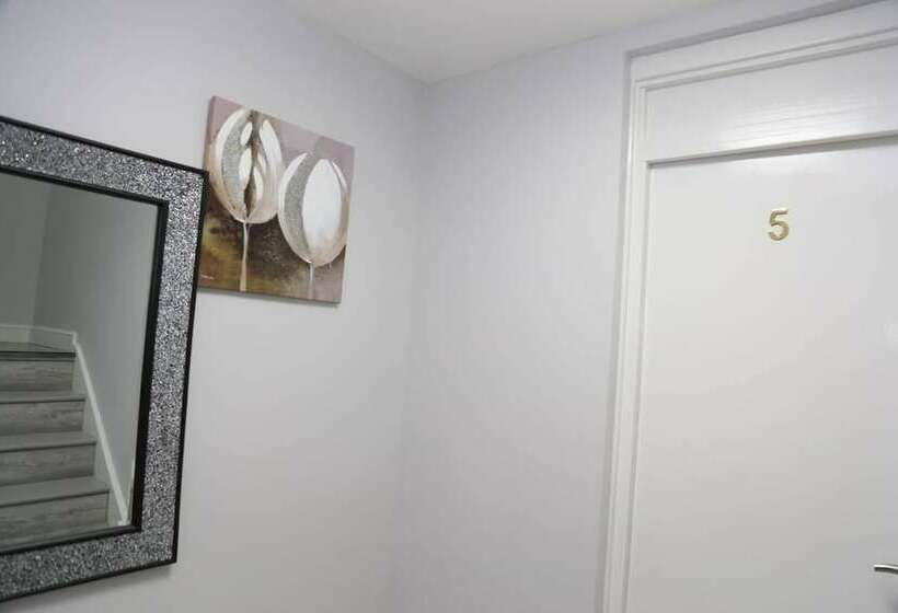 Пансион Room In House   Aa Guest Room5