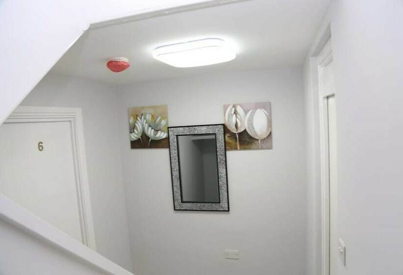 Пансион Room In House   Aa Guest Room5