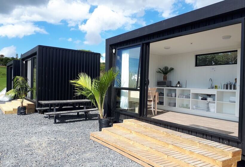 بنسيون Aotearoa Surf Eco Pods