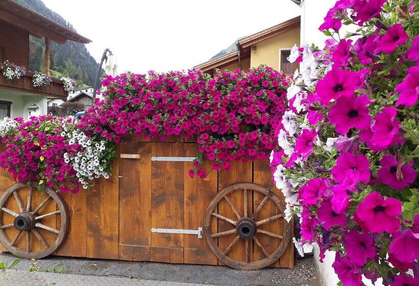 Пансион Appartementhaus Karlspitze Natur Pur