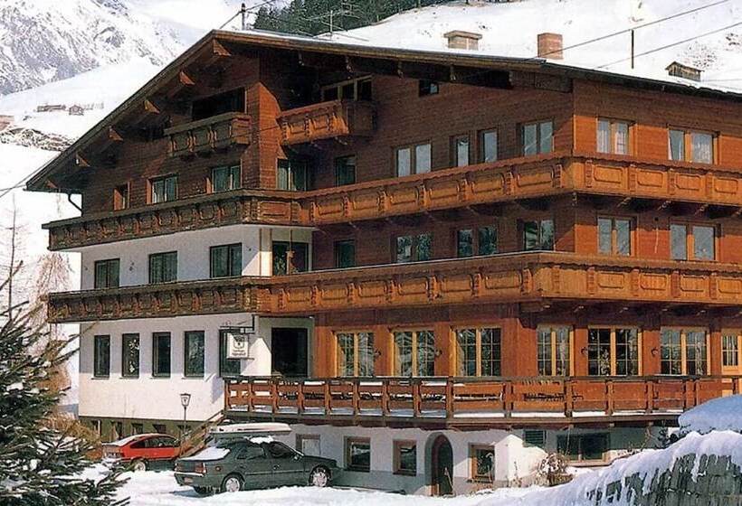 펜션 Gastbetrieb Alpenhof