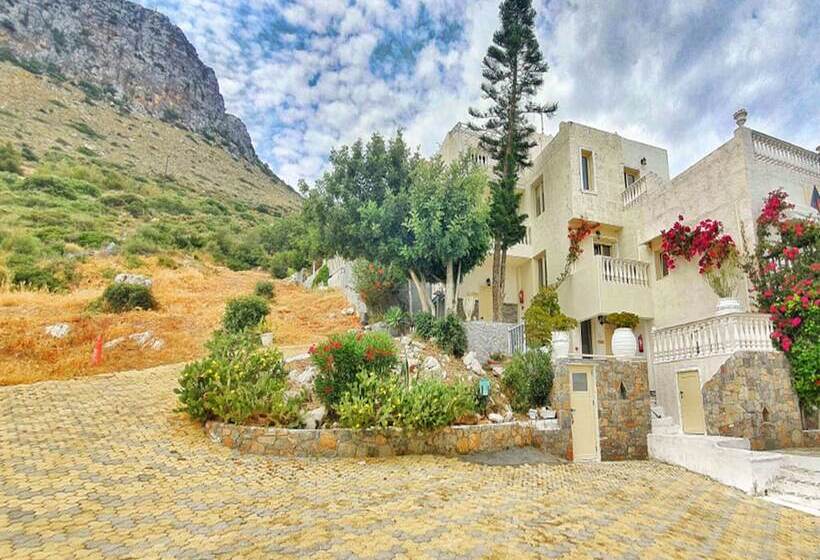 بنسيون Magnificent View Nice Double Room With Shared Pool And Ac