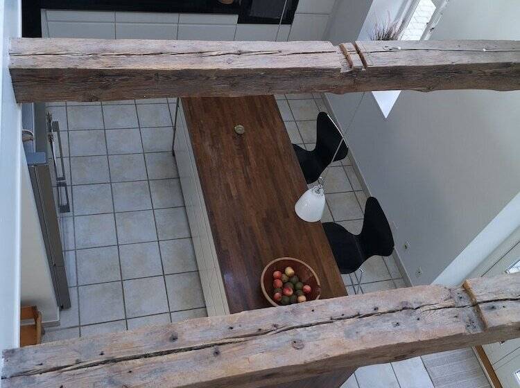 بنسيون Midtgolf Guest House