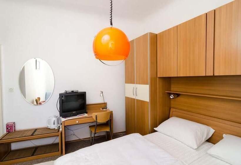펜션 Rooms Pile
