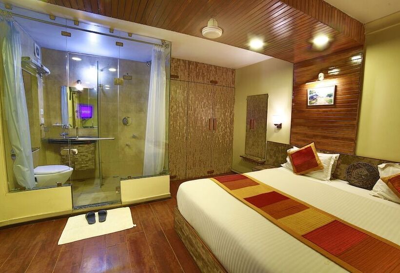 پانسیون Shaleen Elegance Homestay