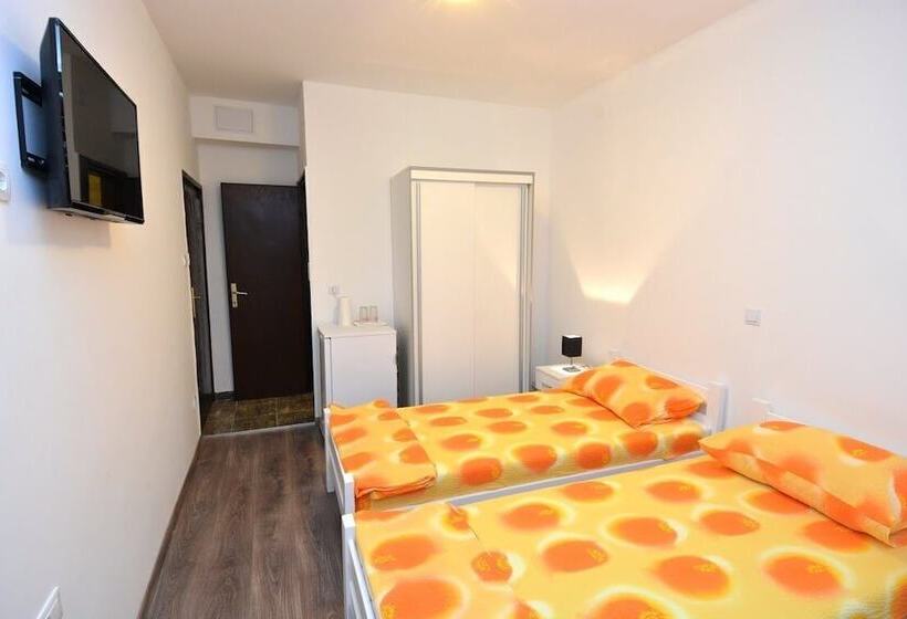 ペンション Studio In