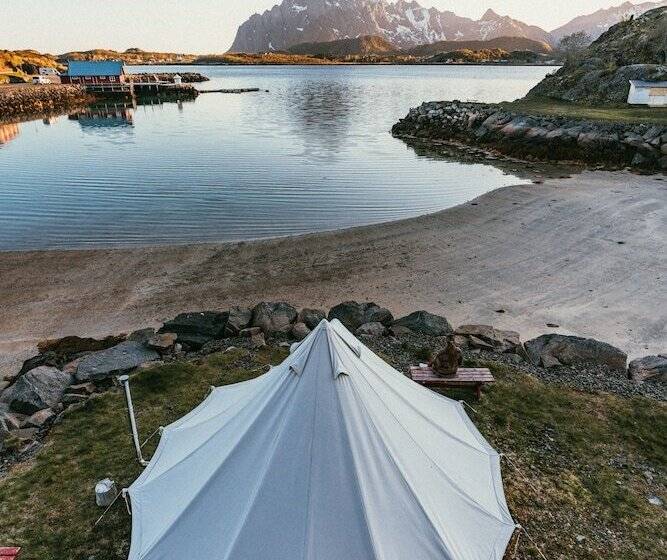 استراحتگاه Skårungen   Hotel, Cabins And Camping