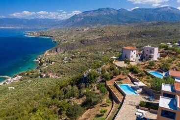 Searocks Exclusive Villas Resort