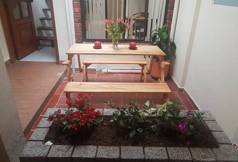 تختخواب و صبحانه Don Juan Colonial