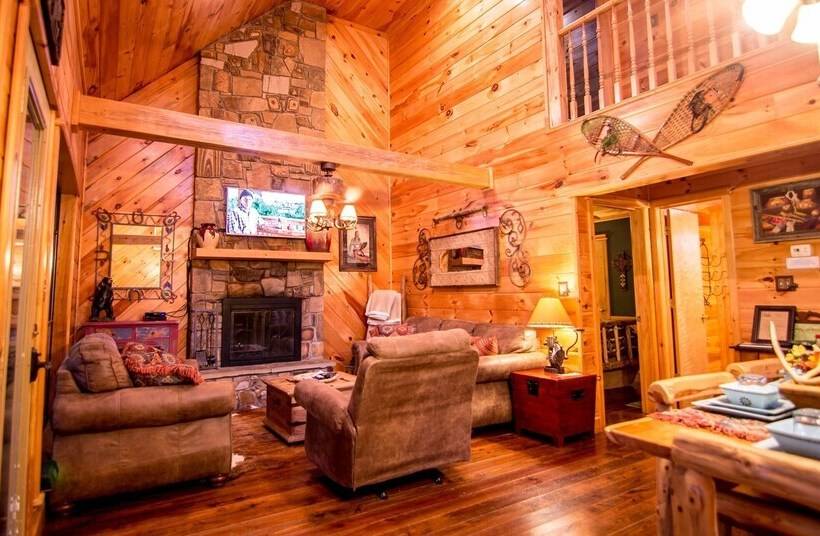 Breathless Cabin Includes Free Wifi, Parking Onsite, Private Hot Tub, And Bbq By Redawning