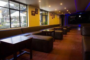 مسافرخانه Hosteria El Cano