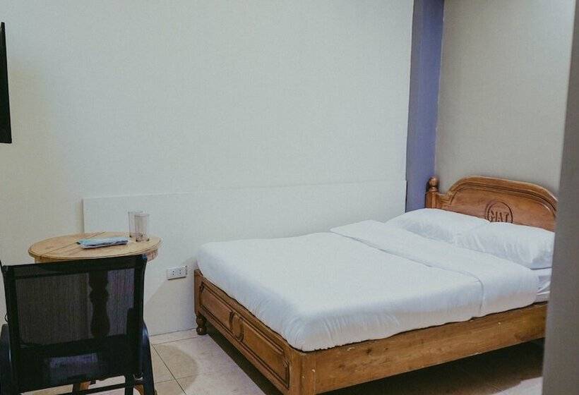 هتل 2428 Suites