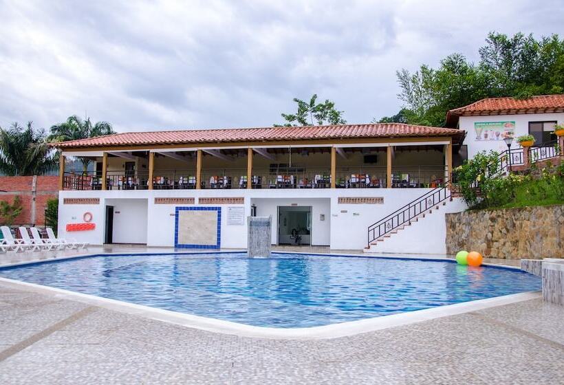 هتل Campestre La Montaña