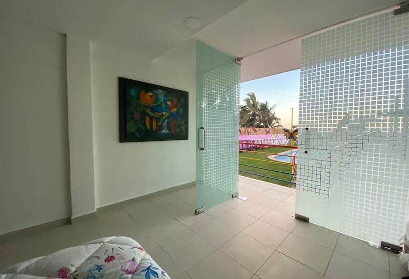 هتل Club De Playa Dioses Y Reinas
