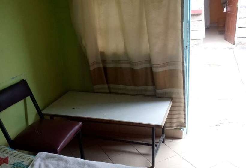 هتل Comfort Lodge