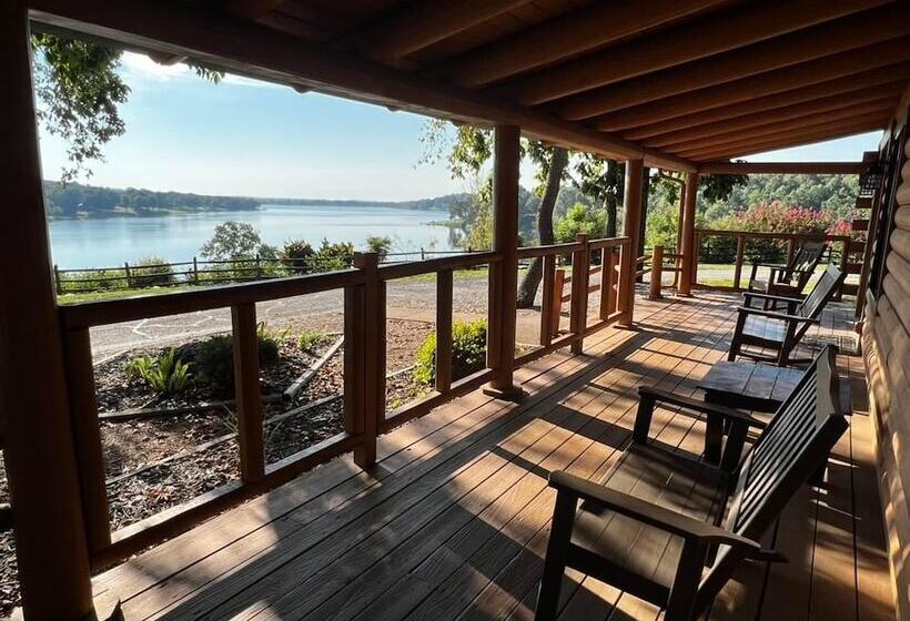 فندق Crown Point Resort