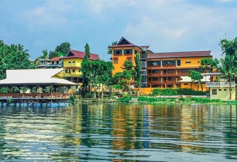 ホテル Dolores Lake Resort