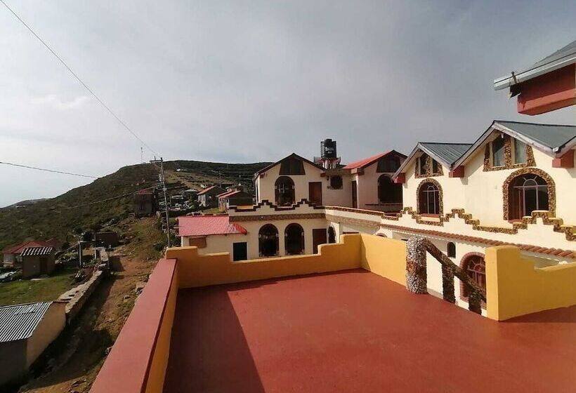 هتل Hostal Jallalla