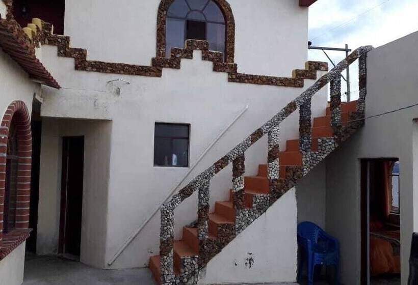 هتل Hostal Jallalla