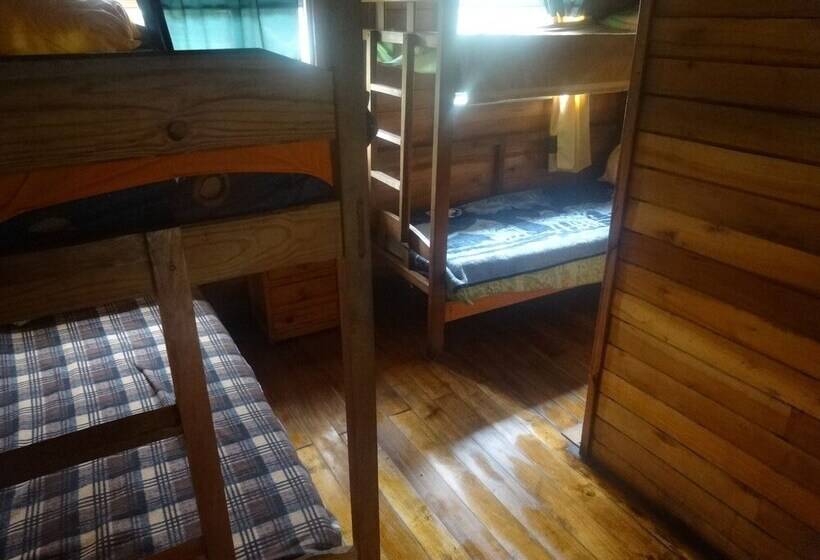 هتل Cabañas Golden Tanager