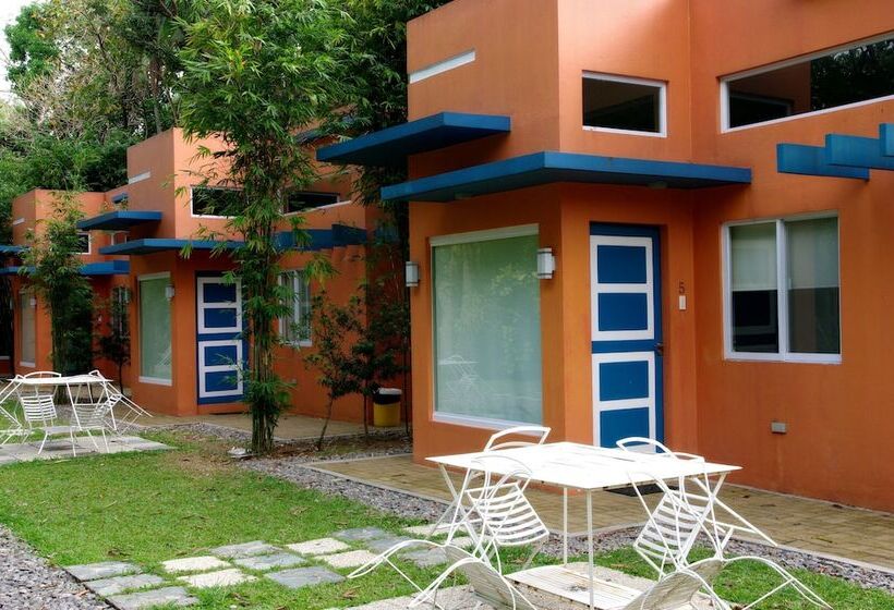 هتل Momarco Forest Cove Resort And