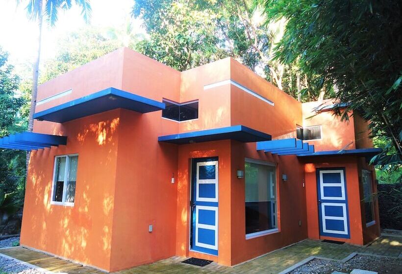 هتل Momarco Forest Cove Resort And