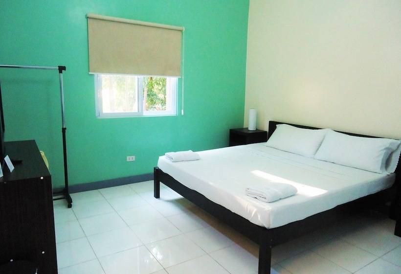 هتل Momarco Forest Cove Resort And