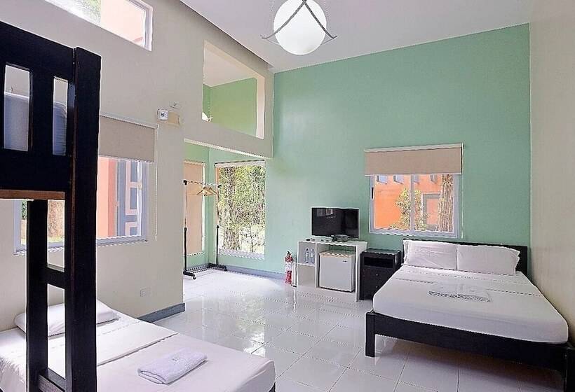 هتل Momarco Forest Cove Resort And