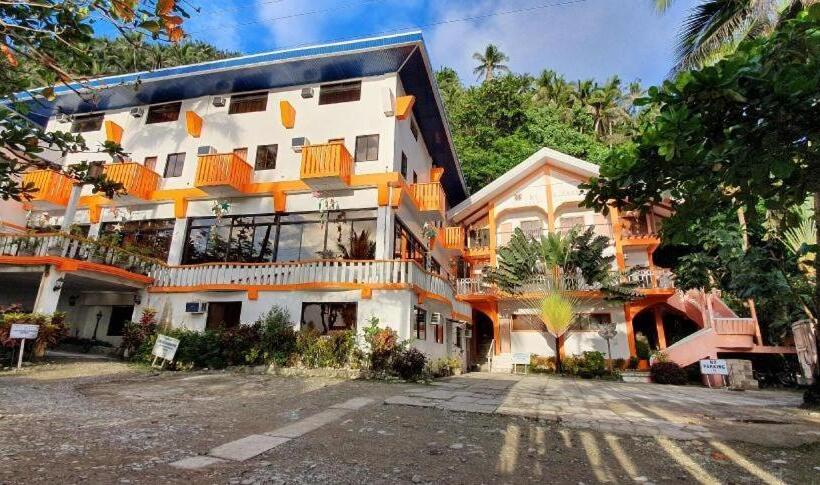 فندق Mt. Bagarabon Beach And Mountain Resort