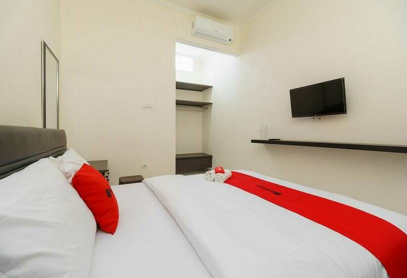 هتل Reddoorz @ Cangkring Street Cirebon