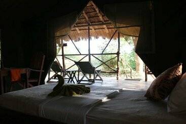 هتل Zarafa Tented Camp