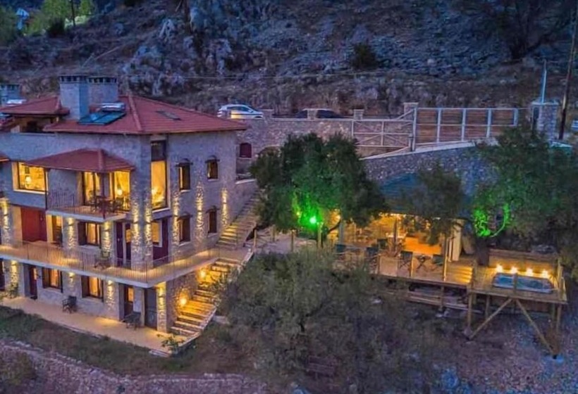 پانسیون Almond House Suites Arachova Adults Only