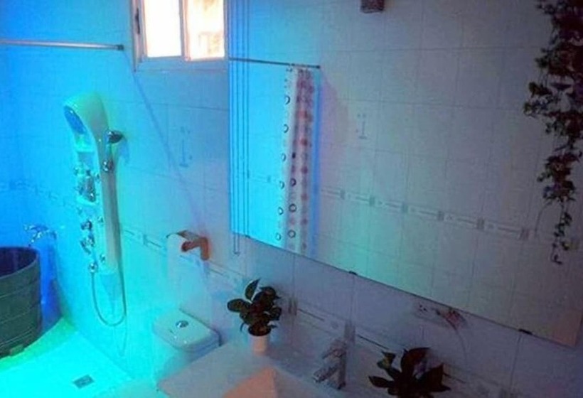 پانسیون Bai E Xian Jing Homestay