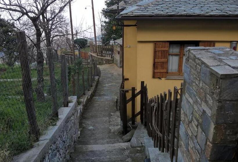 פנסיון Ellis Full Guest House