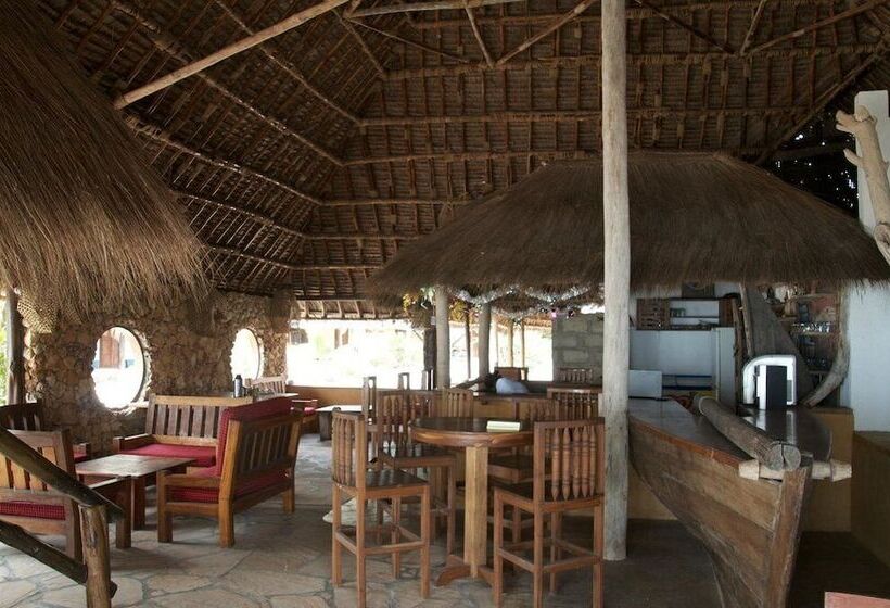 پانسیون Mike S Beach Cottages