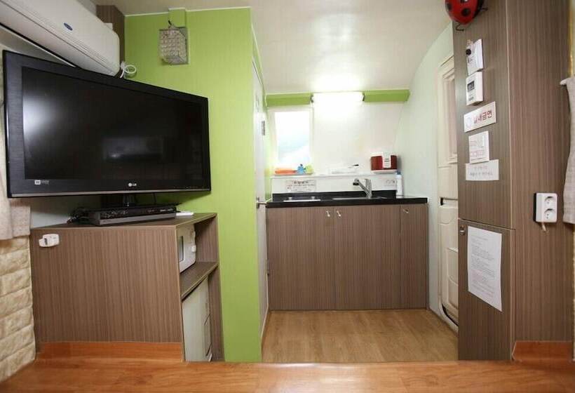بنسيون Muju Caravan Pesnion