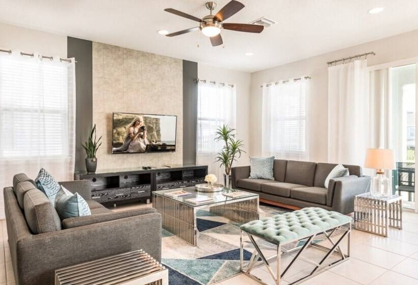 Villa In Encore Resort At Reunion 3458