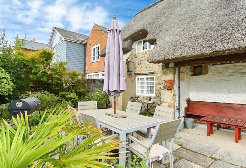 Ye Olde Cottage