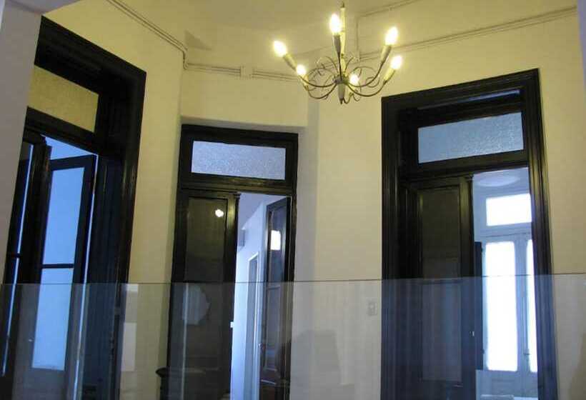 06 Soho Suites Bed & Breakfast