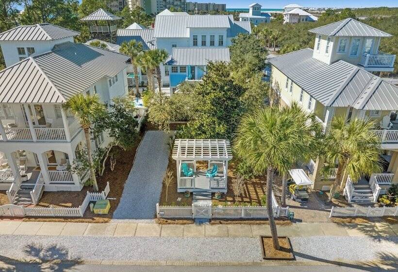 Quaint 2br/2.5ba Cottage Nestled Between 30a & Panama City Beach! Sleeps 6!