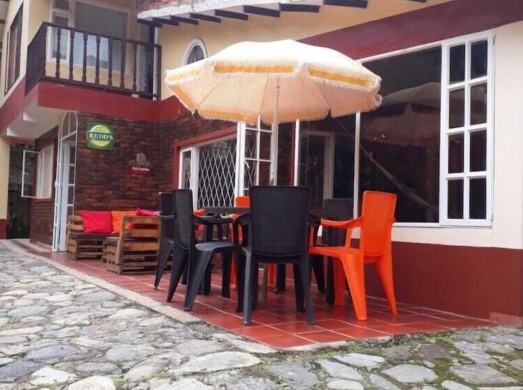 Bed and Breakfast Posada Aventura