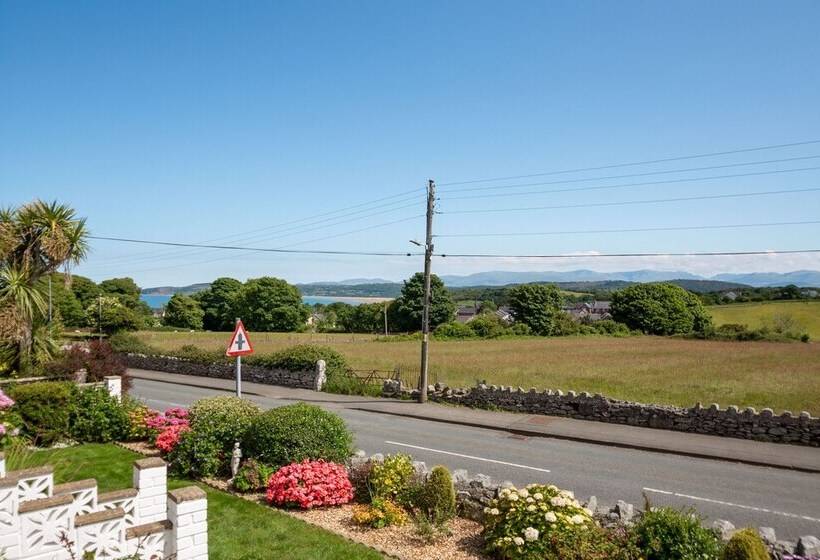 Cororion Cottage
